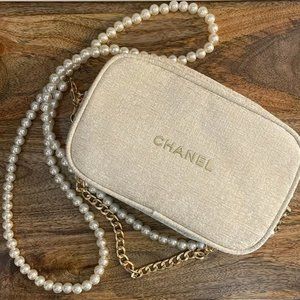 CHANEL Pouch Crossbody